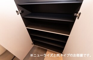 マカニ　レア　Ｄの物件内観写真